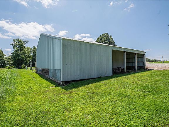 4th image of 35190 Highway 28 W