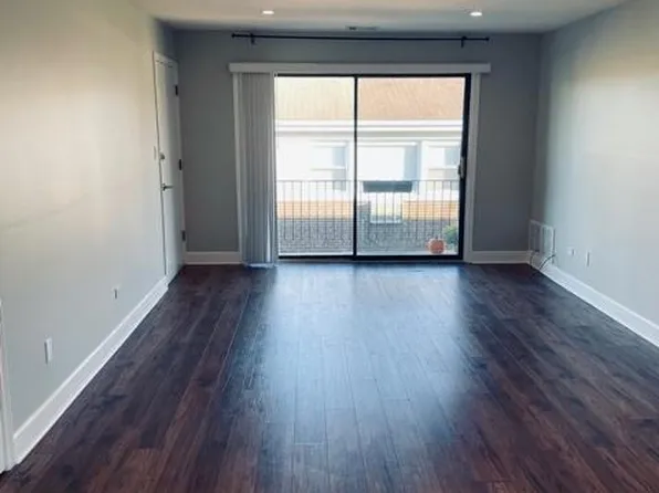 5991 N Northwest Hwy APT 302, Chicago, IL 60631