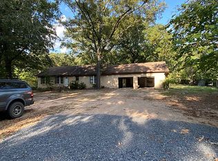 205 Donna St, Oil City, LA 71061