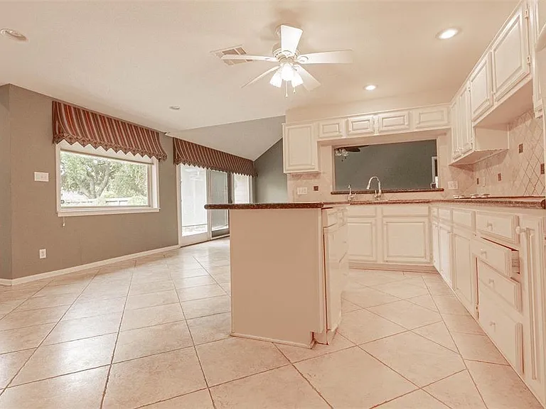 13103 Rincon Dr — Photo 12