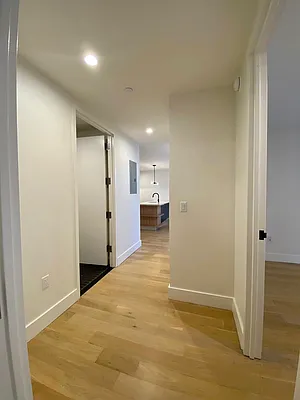 Rented by Carnegie Management Inc | media 10