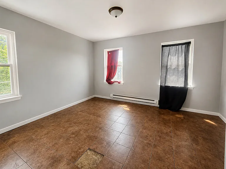 2601 N Sartain St — Photo 13