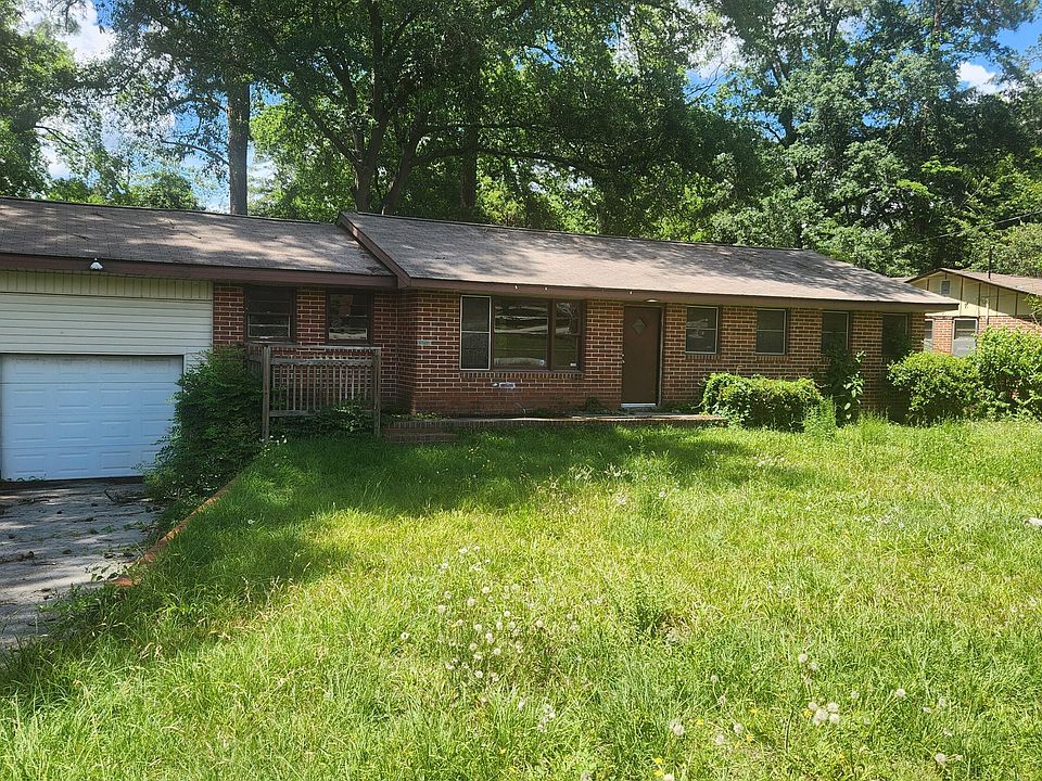 1st image of 2304 Danbury Dr