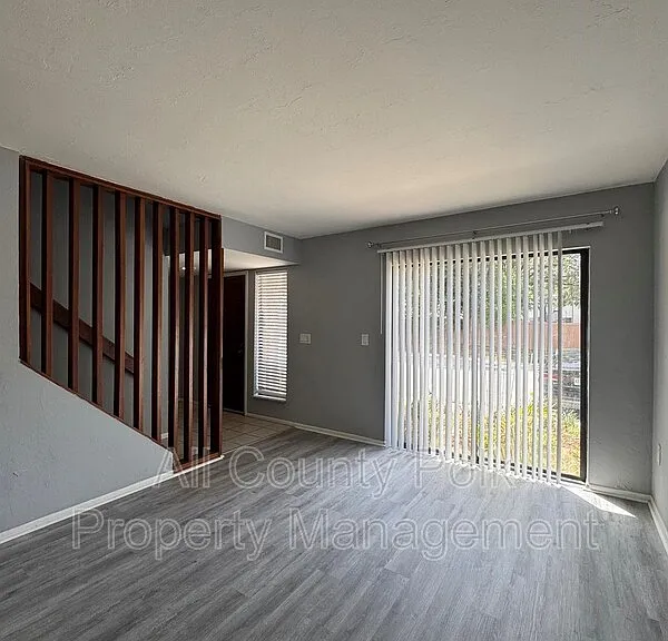 1836 N Crystal Lake Dr N #5 — Photo 4