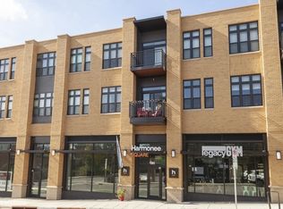 Harmonee Square Apartments, Milwaukee, WI 53213