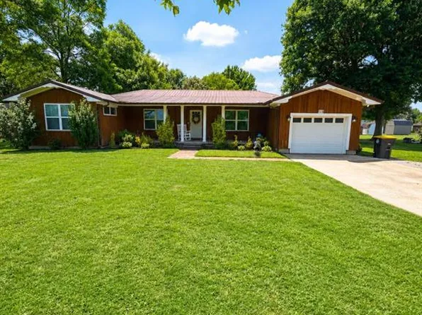 416 S Cooter Rd, Steele, MO 63877