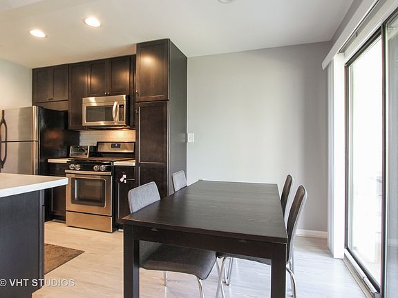 5th image of 1003 Hayes Ct