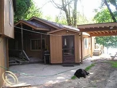 2nd image of 9158 Sherwood Dr