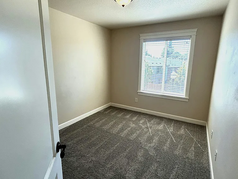 Third bedroom (2nd same)