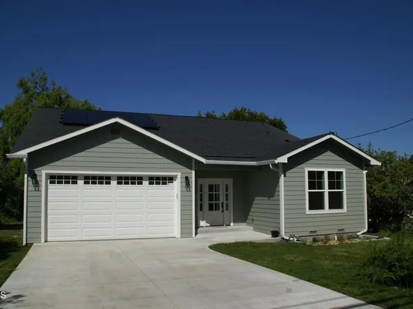 151 Dana St, Fort Bragg, CA 95437