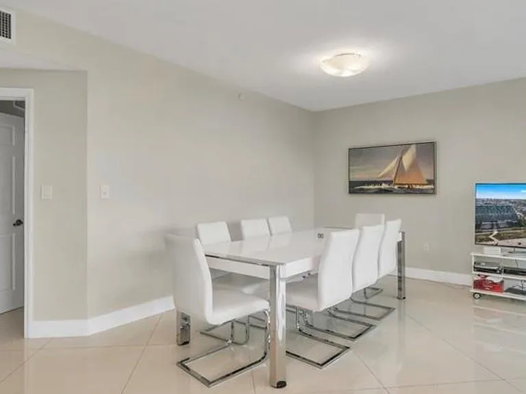9401 Collins Ave #402 — Photo 28