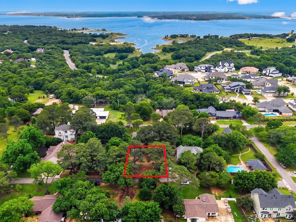 1st image of 4013 Oakdale Ln