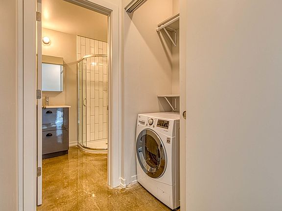 2nd image of 1622 N California Ave #201