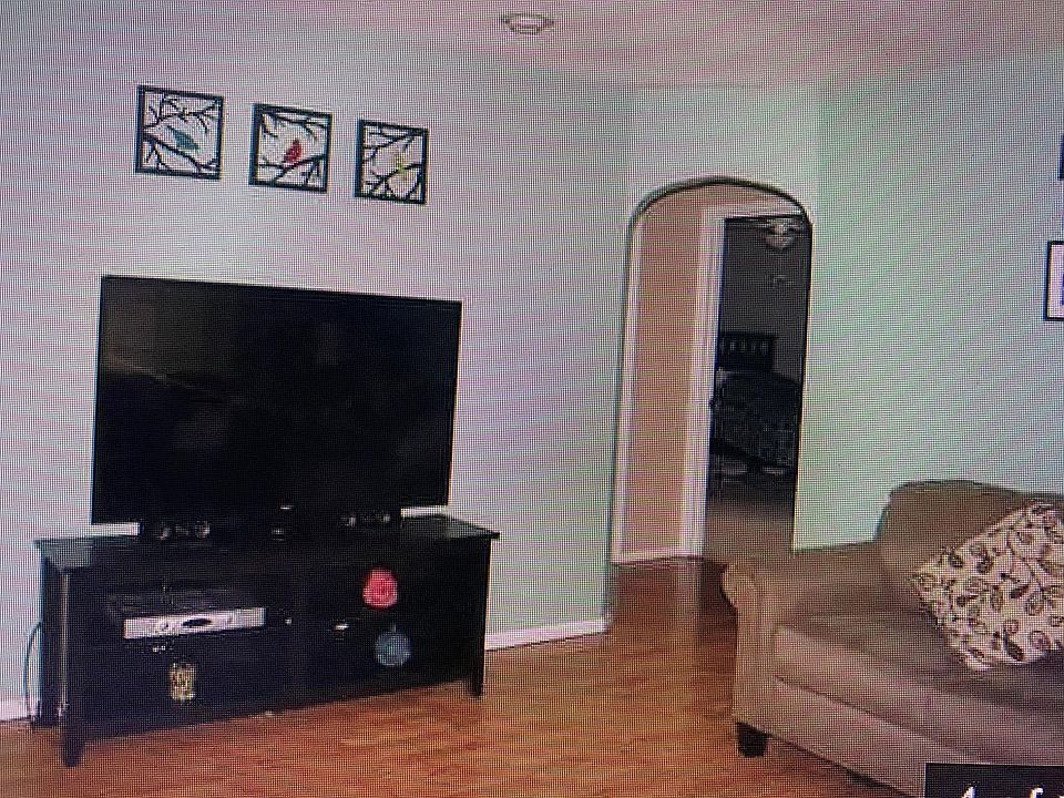 1st image of 3333 Louise Ave W