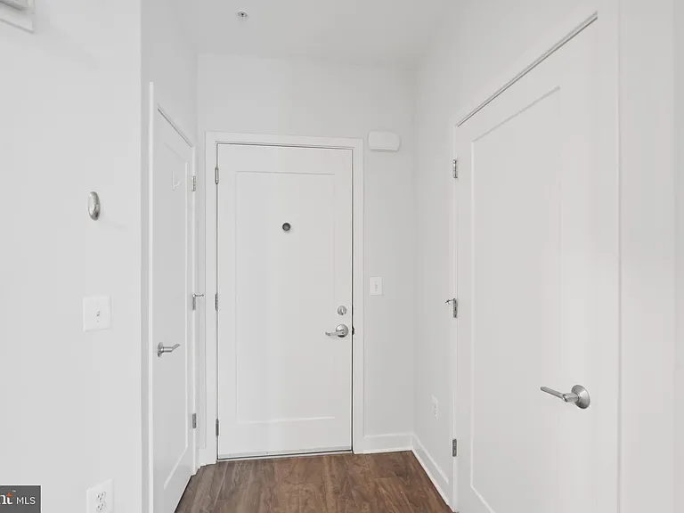 989 S Buchanan St #308 — Photo 3