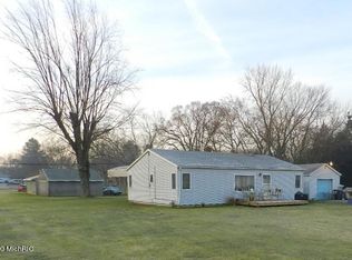2462 E Napier Ave, Benton Harbor, MI 49022