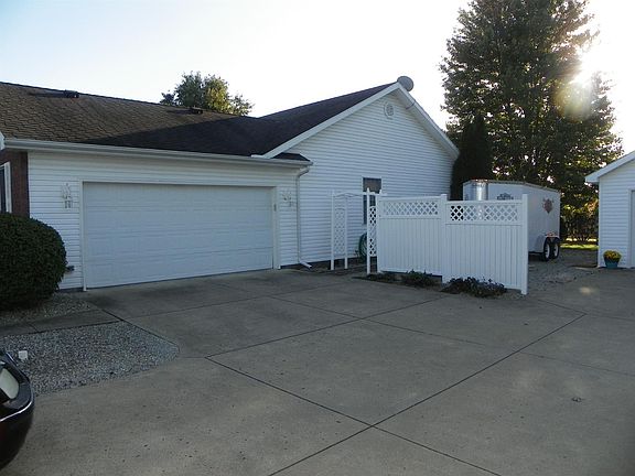 2nd image of 1025 E Hanson Dr Lot 112
