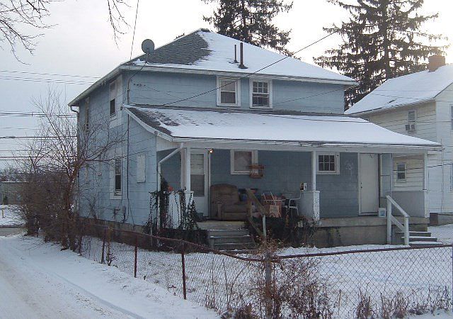 1st image of 3176 E 5th Ave