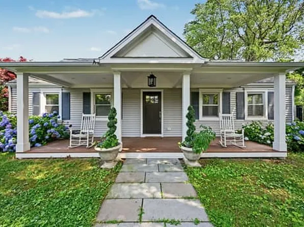 124 Shore Rd, Old Greenwich, CT 06870