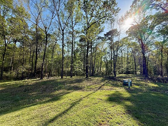 4th image of Leaning Oak Dr Lot 190 & 191
