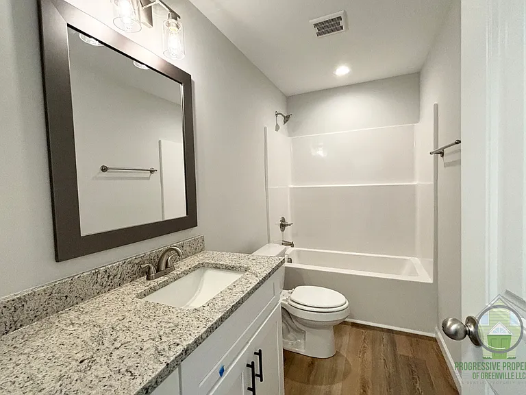 377 Echo Cir — Photo 11