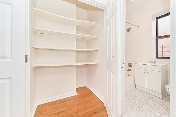 Rented by Living New York | media 19