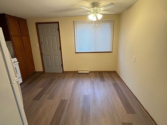 4th image of 3902-3912 15th Ave #3912-2