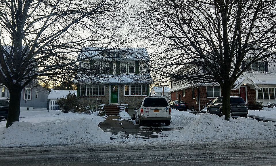 1st image of 173 Carman Ave