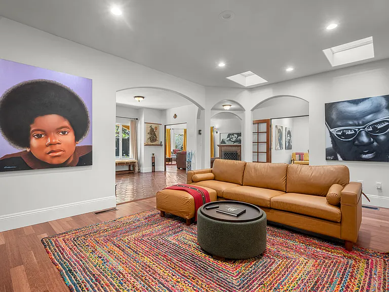 8302 S Sepulveda Blvd — Photo 82