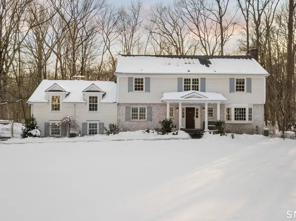 19 Circle Road, Darien, CT 06820