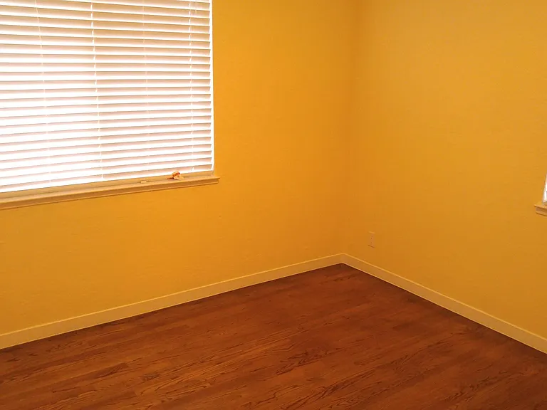388 Laswell Ave — Photo 7