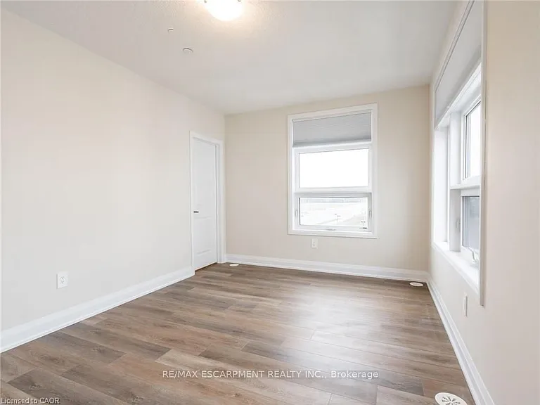 1585 Rose Way #119 — Photo 20