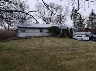 17W053 Deerpath Rd, Bensenville, IL 60106