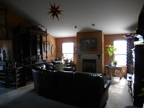3rd image of N1570 Washington Ave