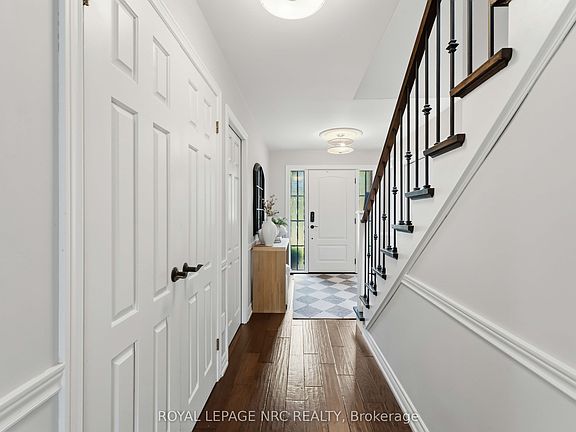 5th image of 42 Foresthill Cres