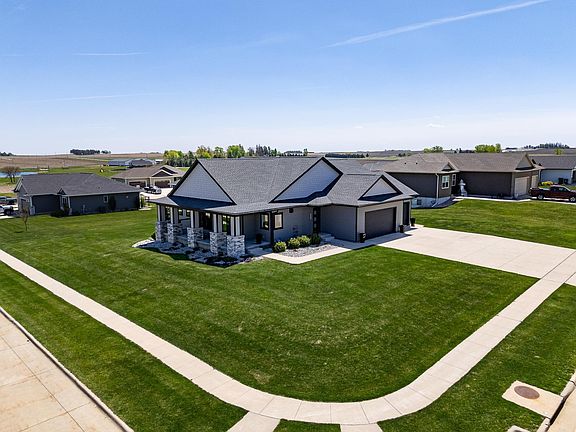 3rd image of 110 Partridge Ln