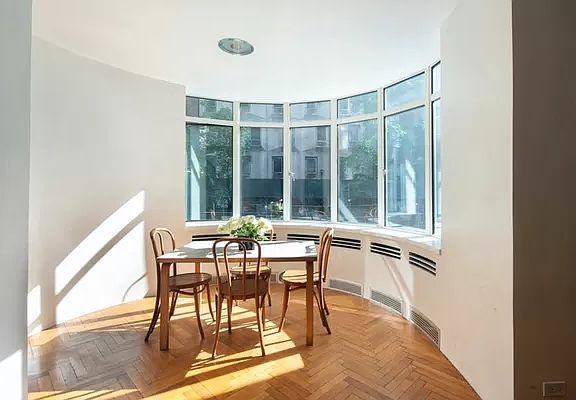 2nd image of 24 W 55th St APT 2C