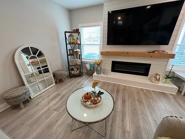 519 Chandler Dr — Photo 2
