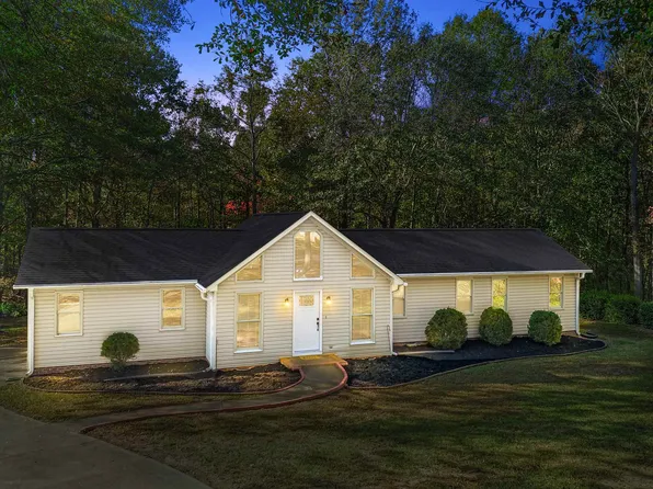 137 Miles Dr, Spartanburg, SC 29306