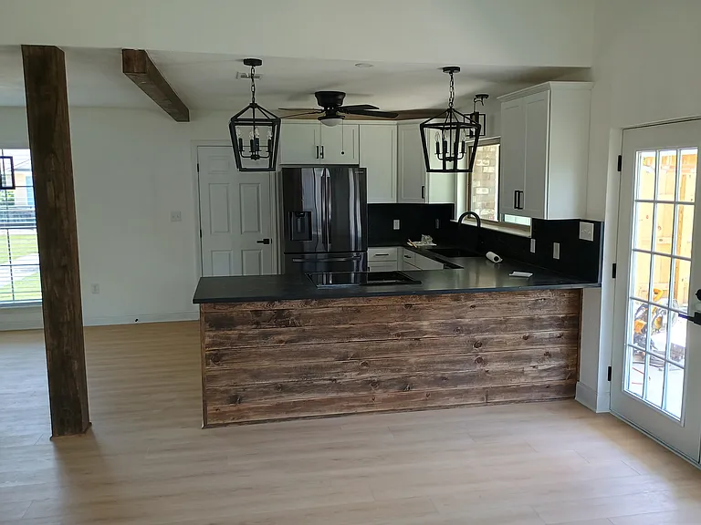 214 Scott Dr — Photo 8
