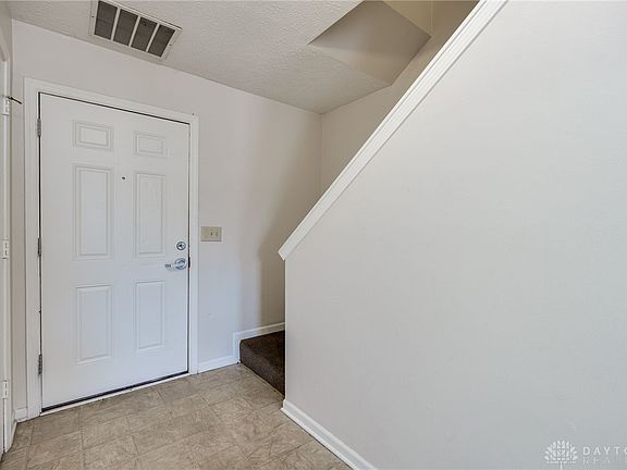 4th image of 978 Irving Ave APT 24
