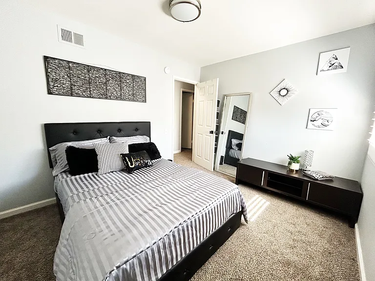 1564 Skylark Way — Photo 22