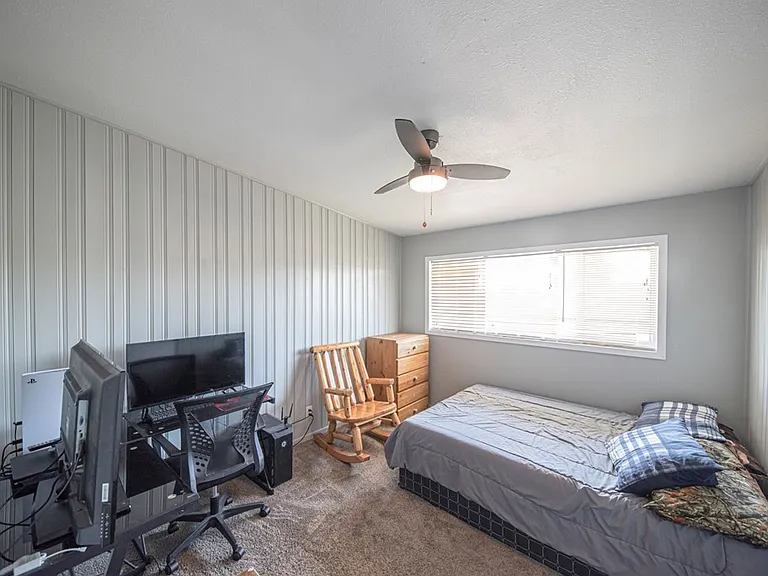 2901 Nabors Ln — Photo 44