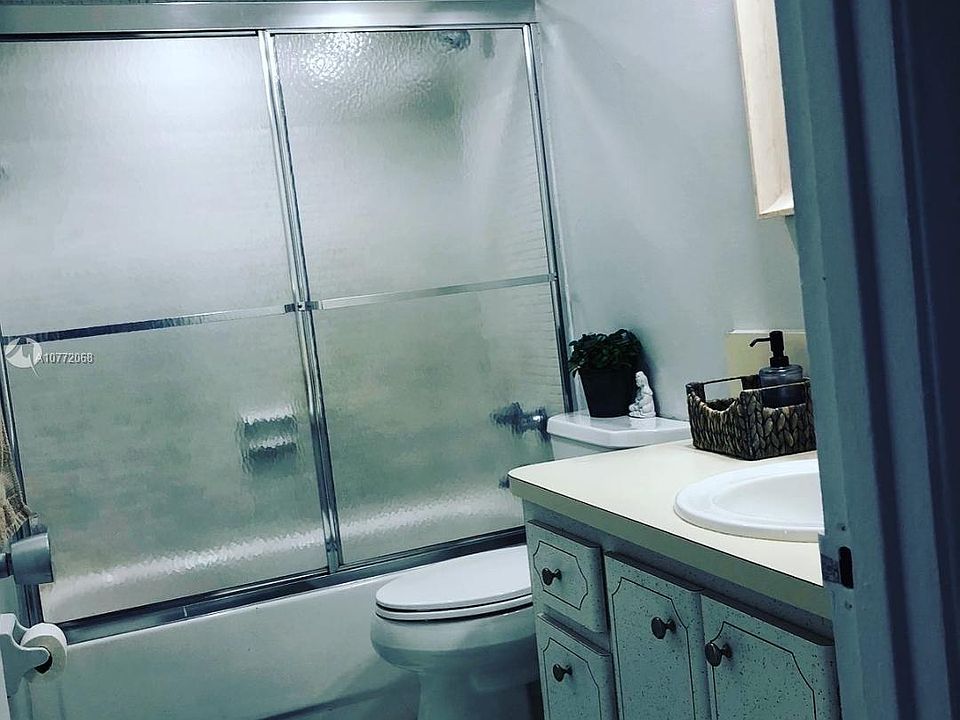 2nd image of 5005 Collins Ave APT 218