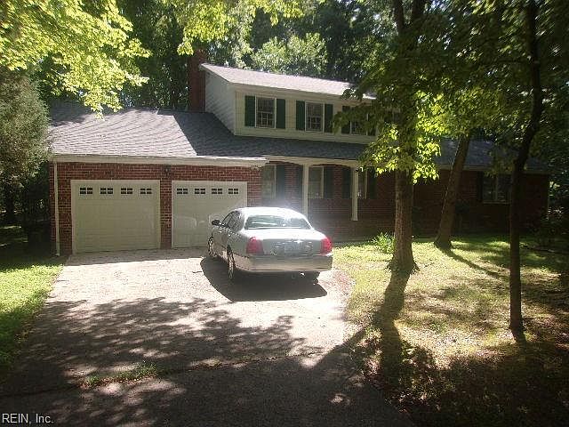 1st image of 207 Aspen Blvd