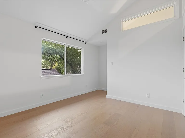 8300 Summer Place Dr — Photo 12