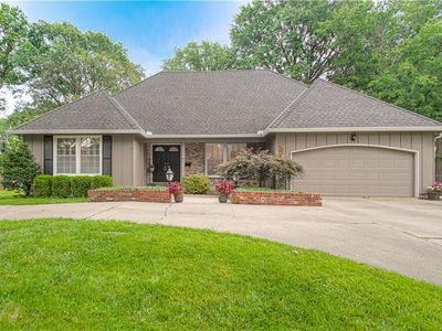 11301 Summit St, Kansas City, MO, 64114