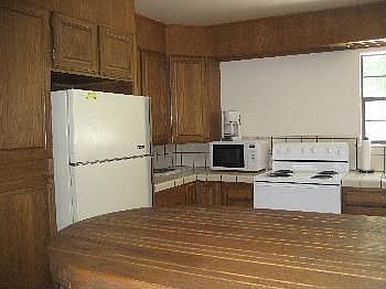 4th image of 303 S Church St