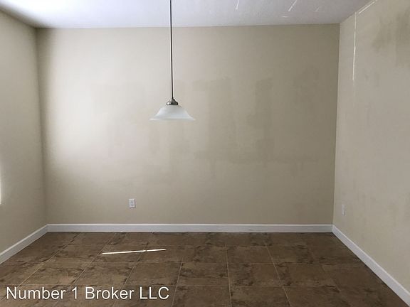 2nd image of 6031 Sunset Isle Dr