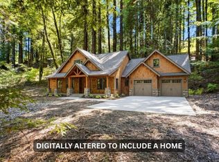 17554 Woods Avenue, Guerneville, CA 95446